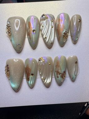 Pearlescent Mint Green and Beige Press-On Nail Set